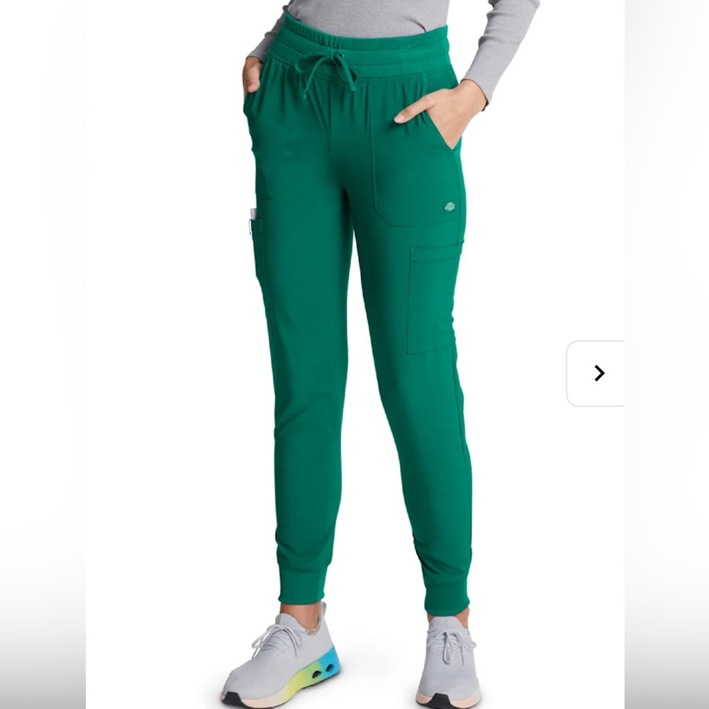 6 Pocket Drawstring Jogger Pants in Hunter Green Color